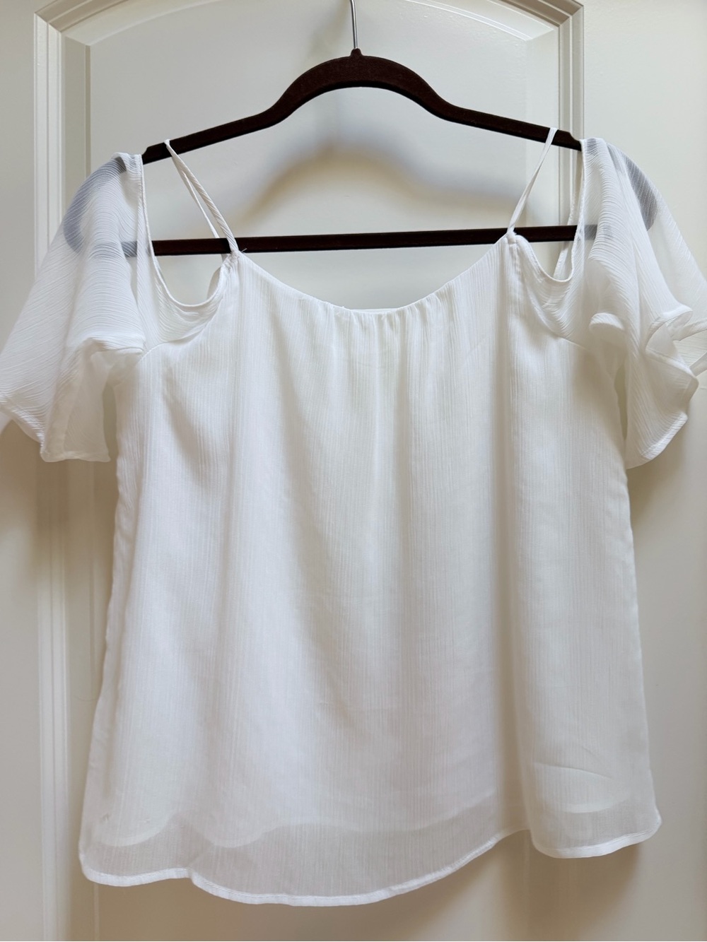 Lush White Cold-Shoulder Camisole with Ruffled Sleeves